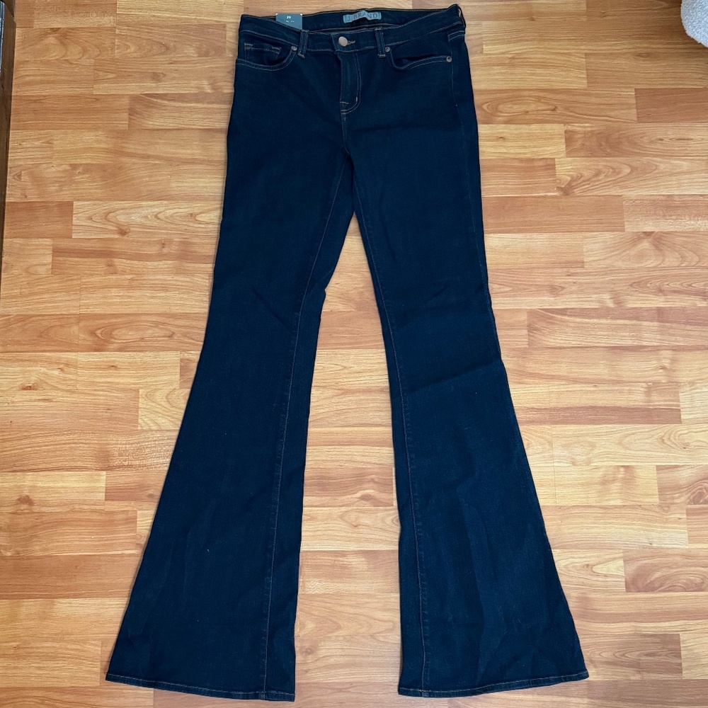 NWT J Brand Mid-Rise Bell Bottom Jeans | Size 29